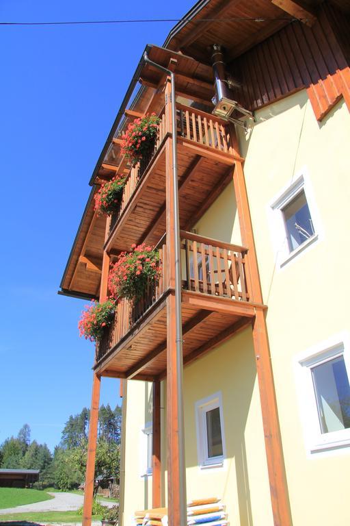 Samonigghof Apartment Latschach ober dem Faakersee Exterior photo